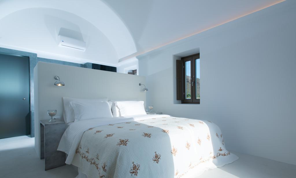 אימרוביגלי Azar Luxury Villas & Suites מראה חיצוני תמונה