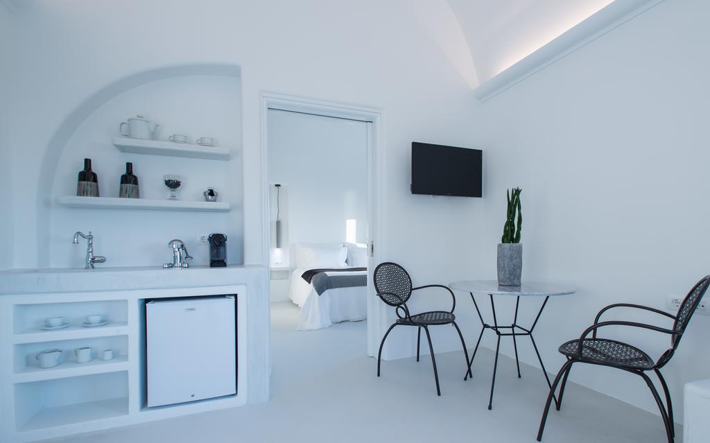 אימרוביגלי Azar Luxury Villas & Suites מראה חיצוני תמונה