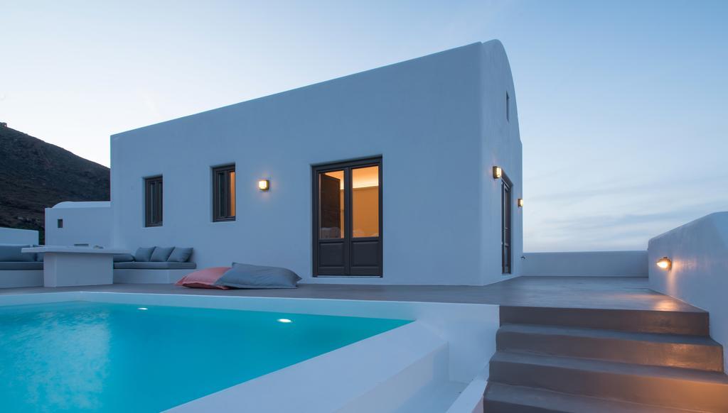 אימרוביגלי Azar Luxury Villas & Suites מראה חיצוני תמונה
