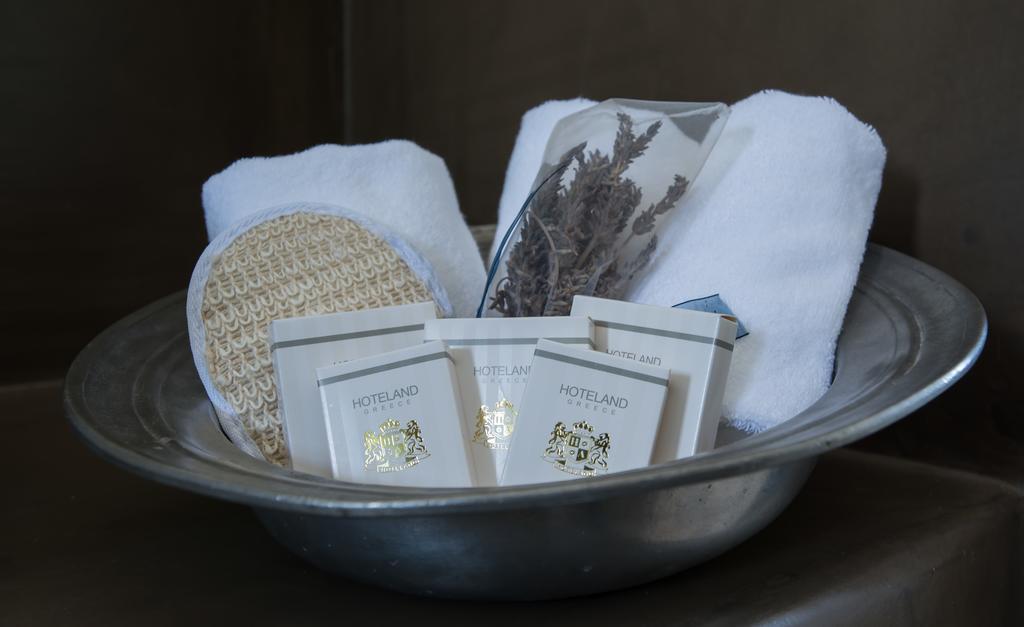 אימרוביגלי Azar Luxury Villas & Suites מראה חיצוני תמונה