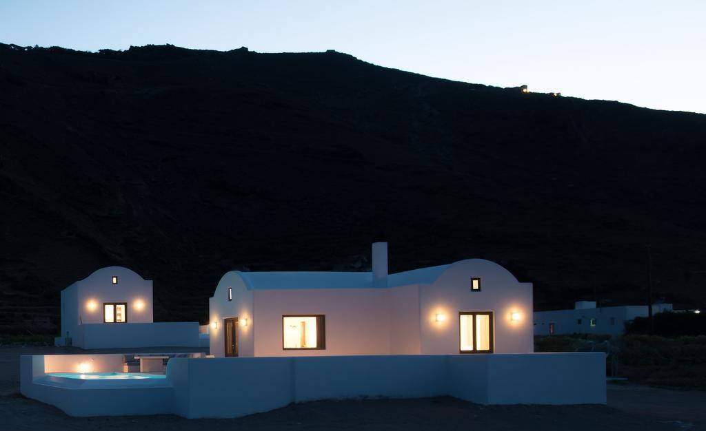 אימרוביגלי Azar Luxury Villas & Suites מראה חיצוני תמונה