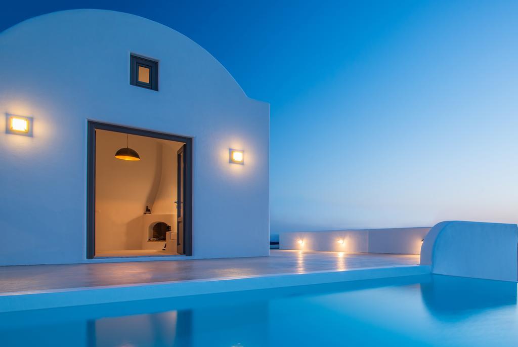 אימרוביגלי Azar Luxury Villas & Suites מראה חיצוני תמונה